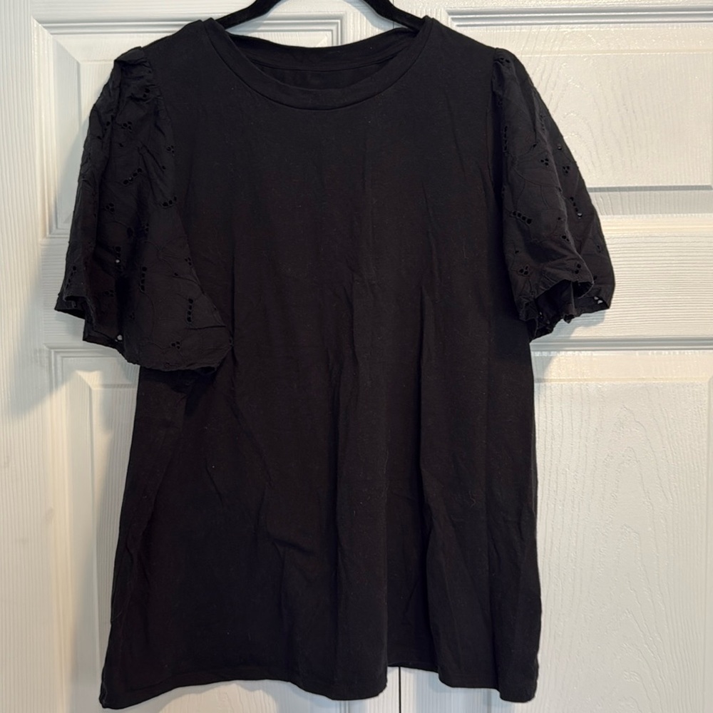 a new day eyelet sleeve top XL